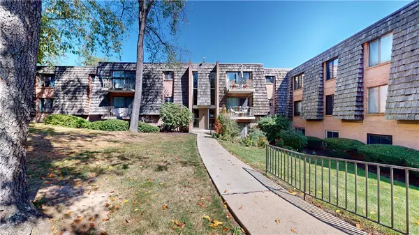 1333 Forest Green Drive, Moon/crescent Twp, PA 15108