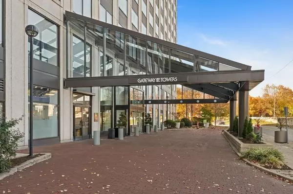 320 Fort Duquesne Blvd. #11-O, Downtown Pgh, PA 15222