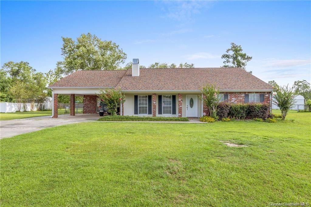 1306 Tomahawk DR, Lake Charles, LA 70611