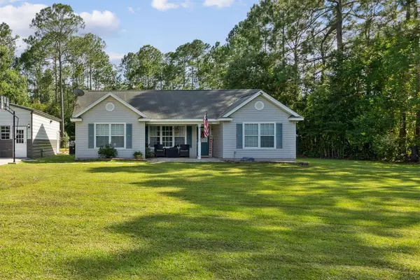 44293 WOODLAND CIR,  Callahan,  FL 32011