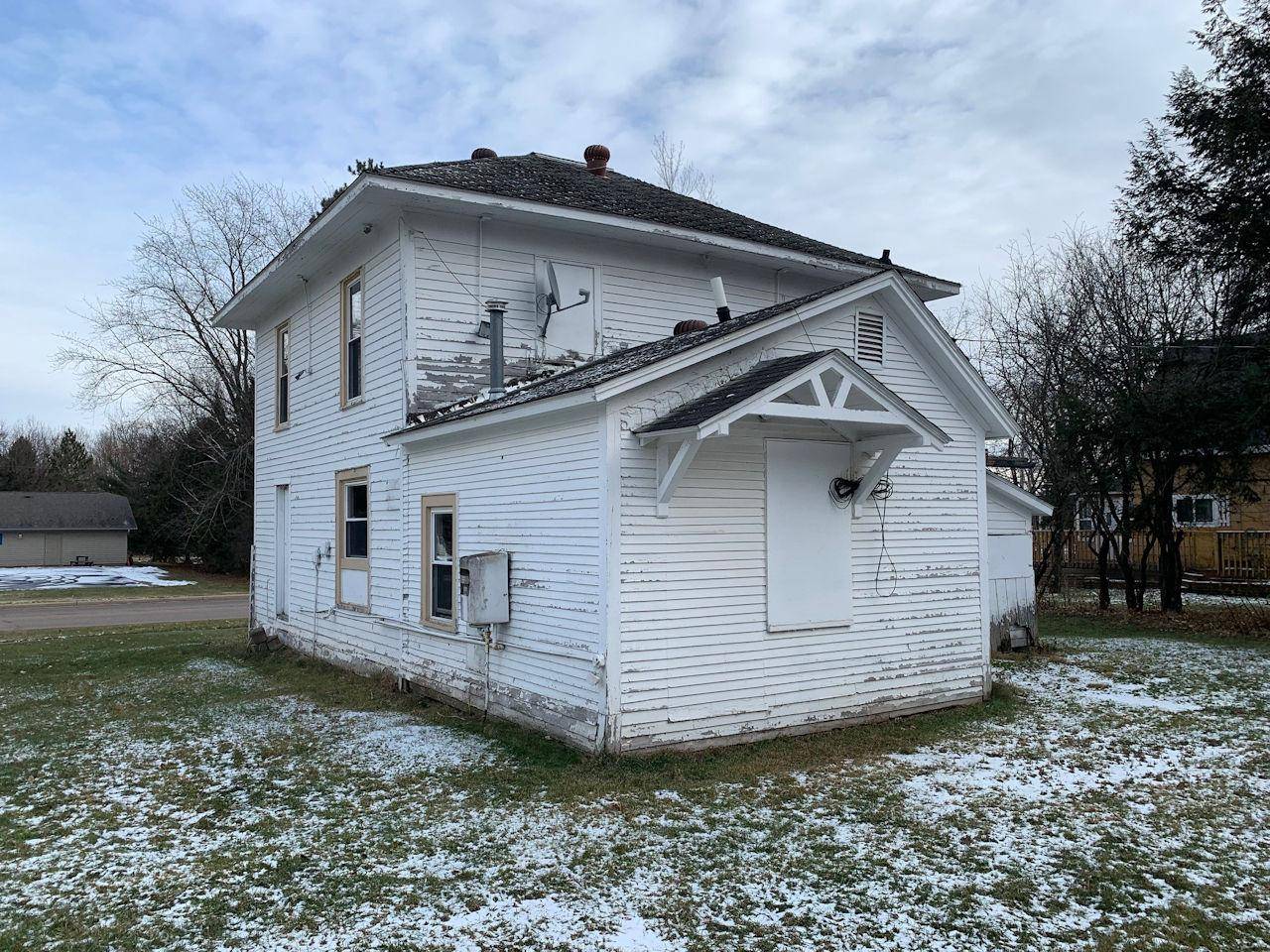Park Falls, WI 54552,714 5TH AVE S