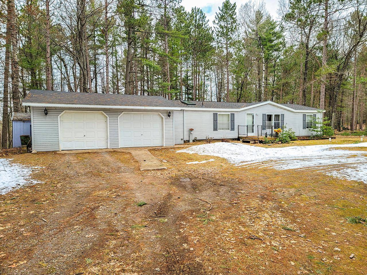 10408 LEISURE DR N, Hazelhurst, WI 54531