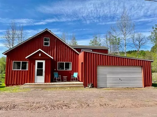 212 GOLD ST E, Bessemer, MI 49911