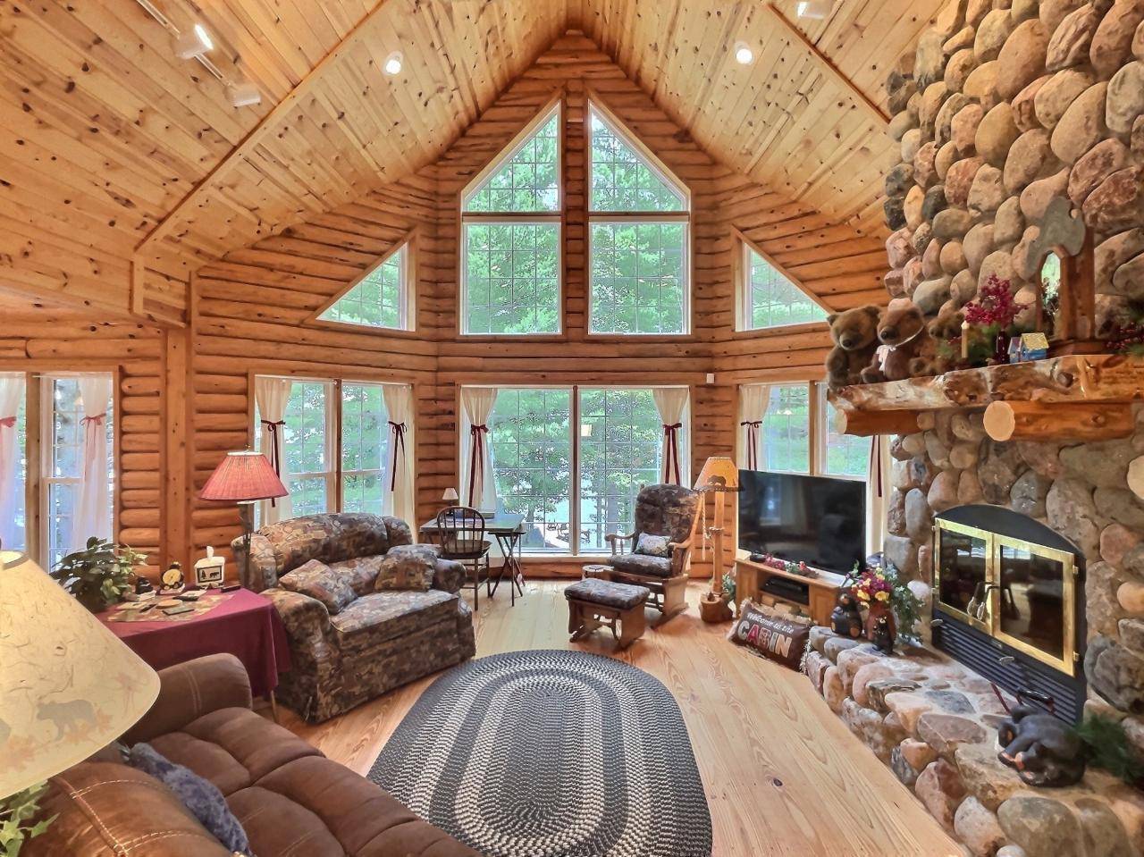 Eagle River, WI 54521,1582 EAGLE LAKE RD