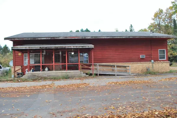 10744 MAIN ST, Hiles, WI 54511