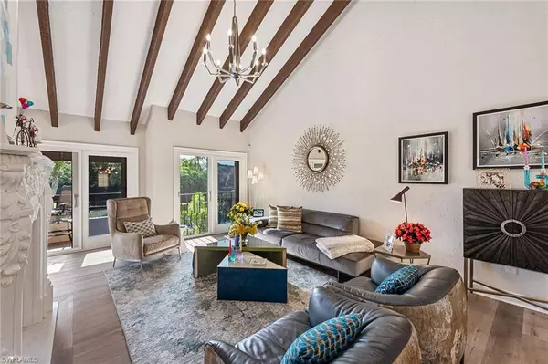 Naples, FL 34108,5850 Pelican Bay BLVD #C