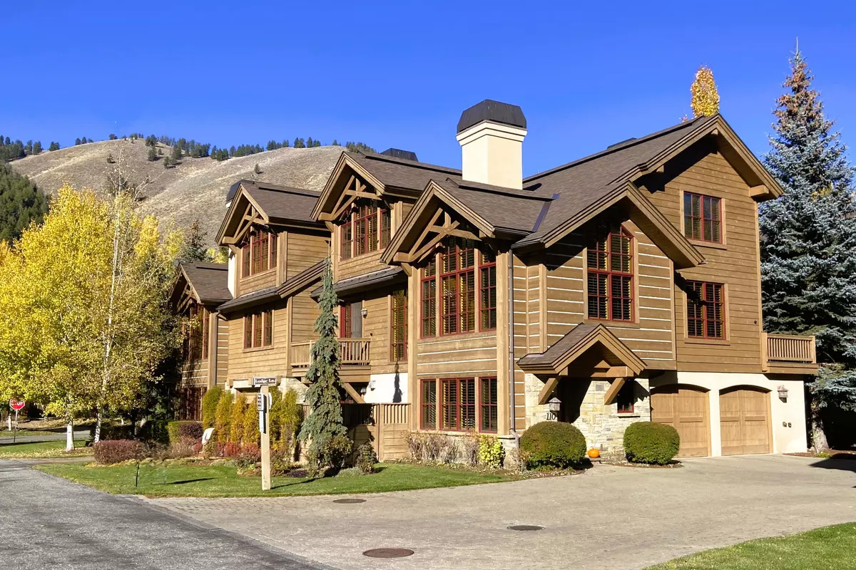 Ketchum, ID 83340,110 Lodge LN