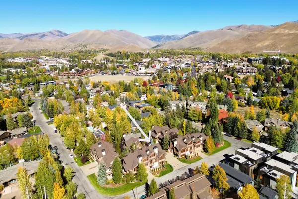 Ketchum, ID 83340,110 Lodge LN