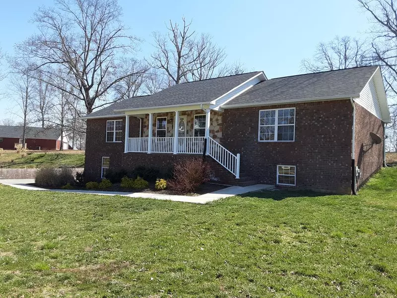 2038 Lindsey LN, Jefferson City, TN 37760