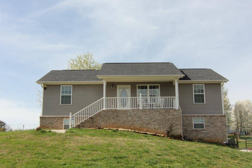 859 Quiet Oaks WAY, Dandridge, TN 37725