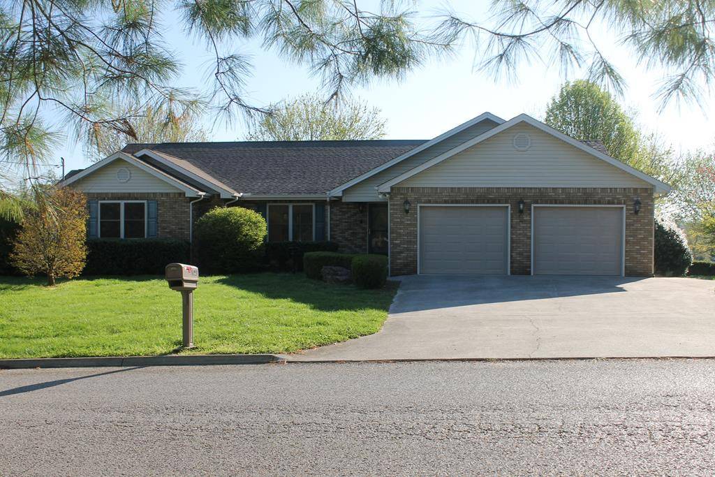 105 Ridgefield DR, Dandridge, TN 37725