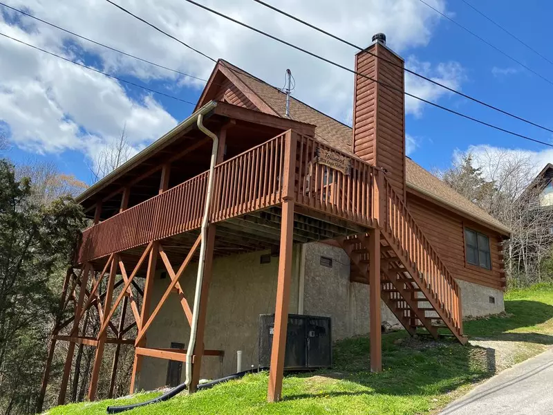 2238 Eagle Feather DR, Sevierville, TN 37876