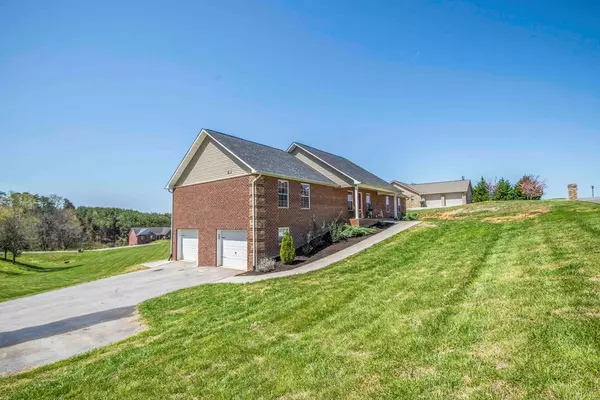 Sevierville, TN 37862,1385 SUGARLAND CIR