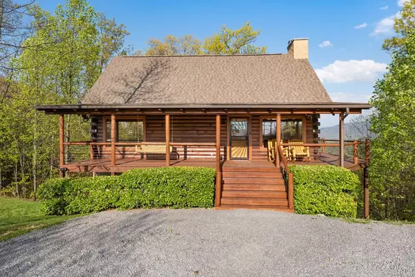 Sevierville, TN 37862,4510 Stackstone RD