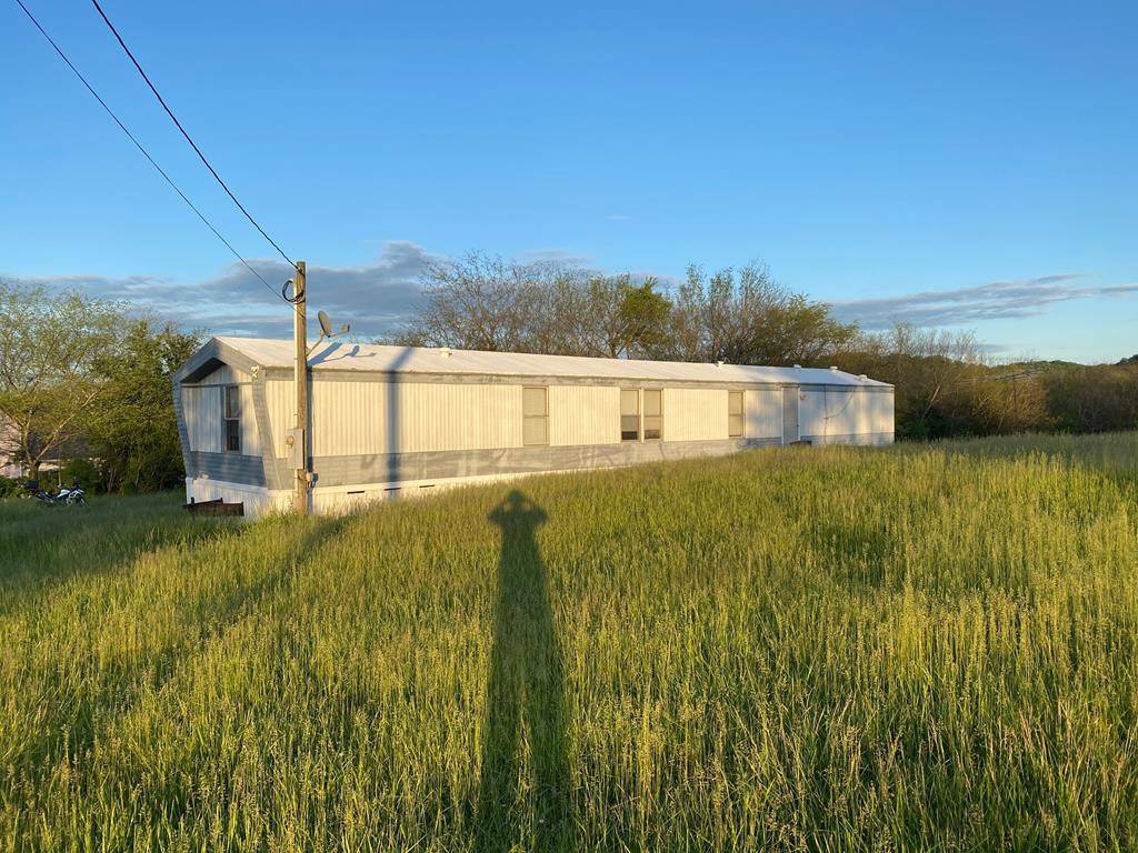 718 Dumplin Valley RD, Kodak, TN 37764