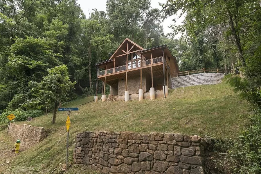 511 Wild Ivy, Gatlinburg, TN 37738