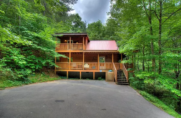 Sevierville, TN 37876,1816 Beach Front DR