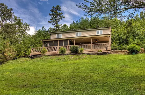 Cosby, TN 37722,289 Cove Hollow RD