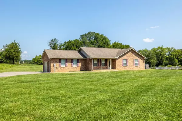 2318 GW Loy RD, New Market, TN 37820