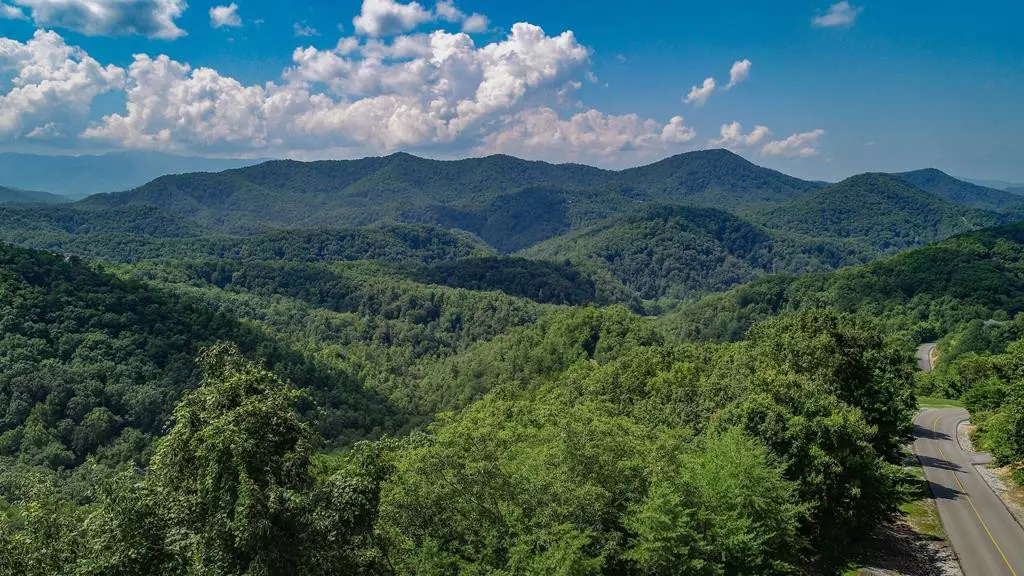 Lot 76E Redtail RD, Sevierville, TN 37862