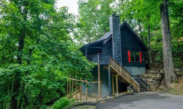 1904 Luzerne DR, Gatlinburg, TN 37738