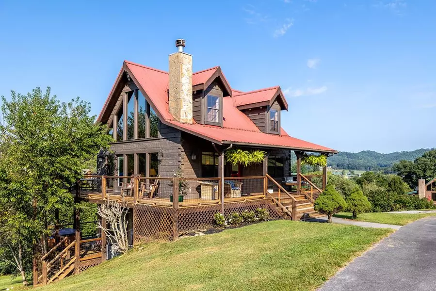 3570 Sugar Tree DR, Sevierville, TN 37862