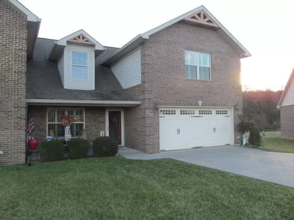 3007 Villas Creekside DR, Dandridge, TN 37725