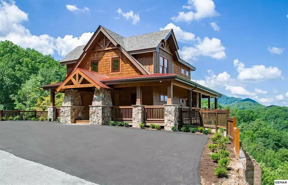 2350 Coopers Hawk, Sevierville, TN 37862