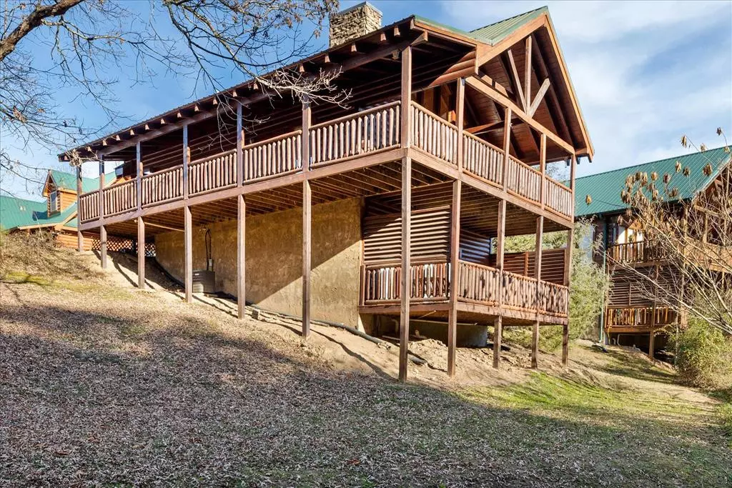 Pigeon Forge, TN 37863,3237 White Falcon WAY