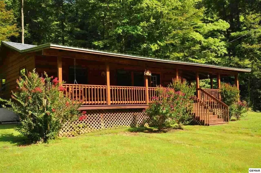 Sevierville, TN 37862,2504 Happy Hollow RD