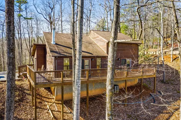 Gatlinburg, TN 37338,518 Deer Path LN