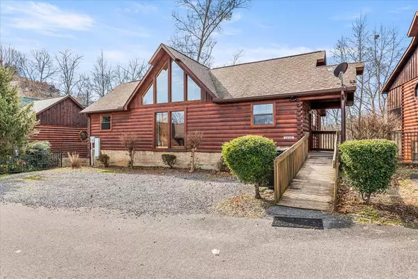 1616 Kissing WAY, Sevierville, TN 37862