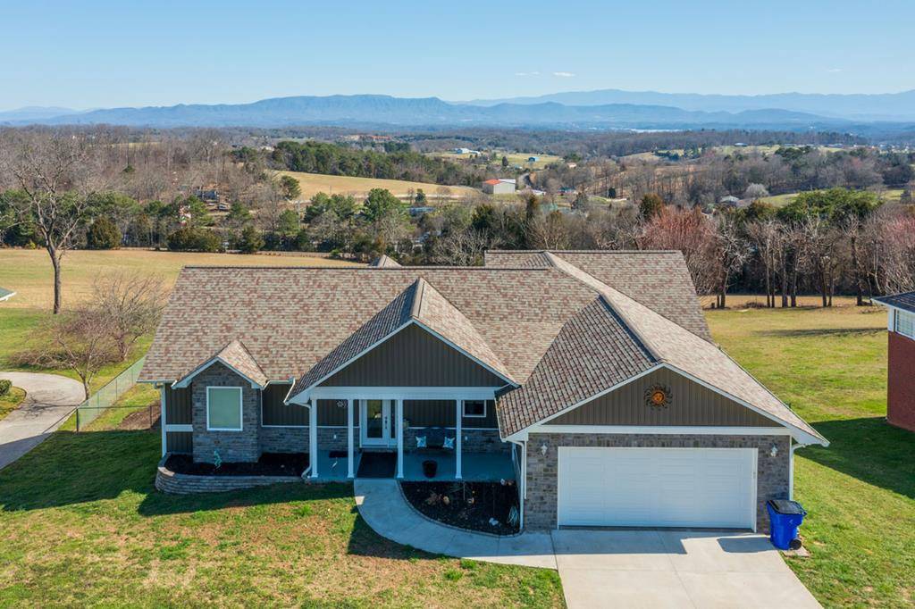 148 Skyline DR, Dandridge, TN 37725