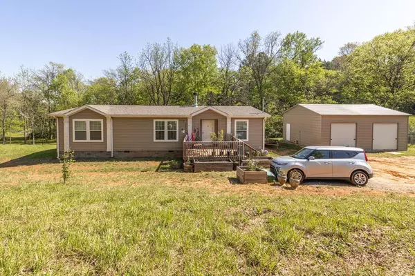 New Market, TN 37820,2356 Iris LN