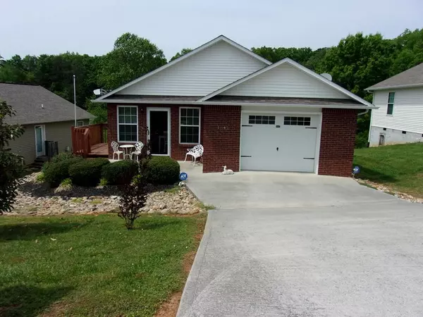 1842 WATAUGA, Sevierville, TN 37862