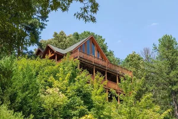 3004 Wears Overlook LN, Sevierville, TN 37862