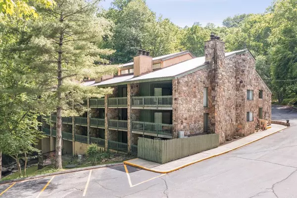 1435 Wiley Oakley Dr,  Unit 153,  Gatlinburg,  TN 37738