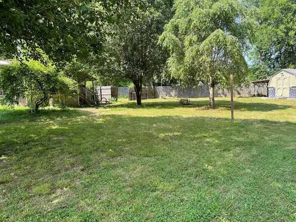 Bybee, TN 37713,625 Miller RD