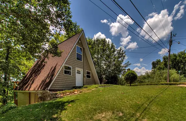 645 Gold Dust DR, Pigeon Forge, TN 37863