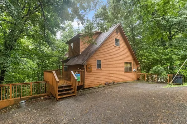 Gatlinburg, TN 37738,1136 LADDIE BUCK LN