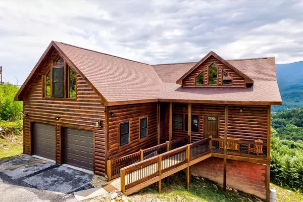 834 Leisure LN, Gatlinburg, TN 37738