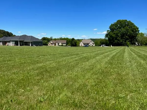 104 Big Oak DR, Dandridge, TN 37725