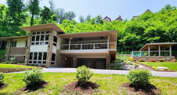 320 Greystone HTS, Gatlinburg, TN 37738