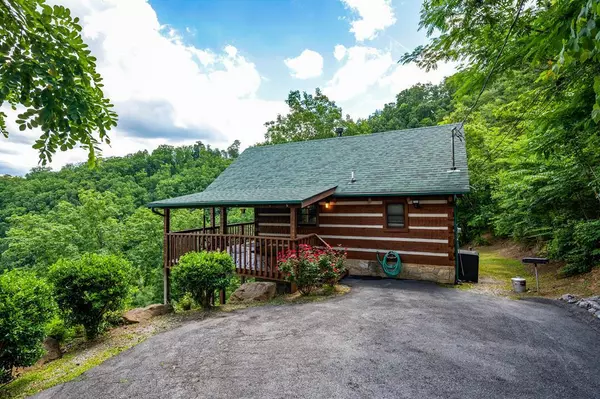 Sevierville, TN 37876,2165 Hummingbird Hill WAY