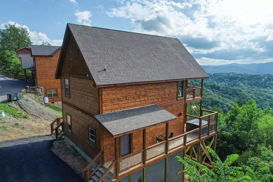 2868 Eagle Crest WAY, Sevierville, TN 37876