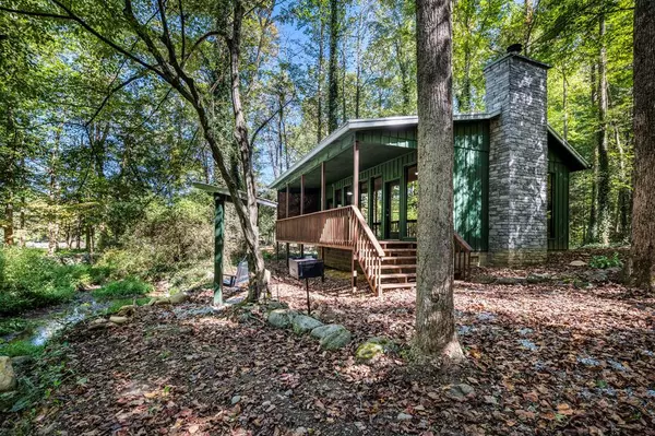 415 Rocky Flats RD, Cosby, TN 37722