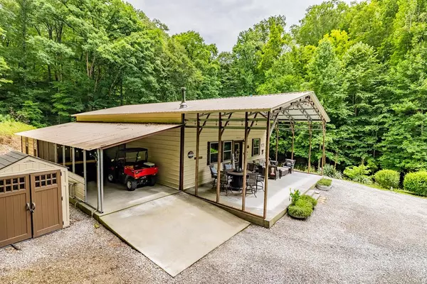 1102 Deer Trail WAY, Seymour, TN 37865