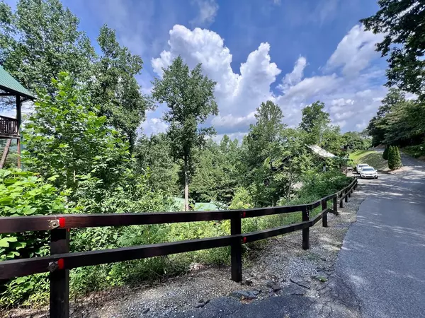 Pigeon Forge, TN 37863,0 Chickasaw Gap WAY