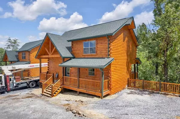 1717 Summit View WAY, Pigeon Forge, TN 37862