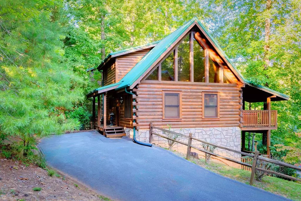 Gatlinburg, TN 37738,749 Yona Trail WAY